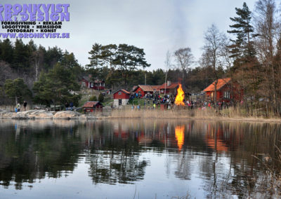 Valborgsmässoelden brinner på Grytholmens friluftsmuseum på Muskö. Foto: Bengt Grönkvist