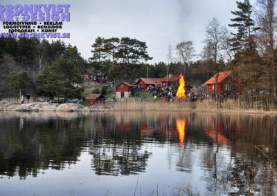 Valborgsmässoelden brinner på Grytholmens friluftsmuseum på Muskö. Foto: Bengt Grönkvist